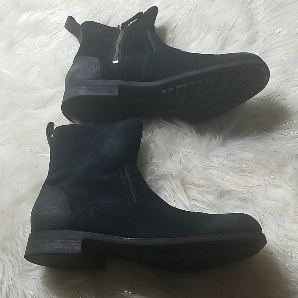 Ugg Shoes - image 2